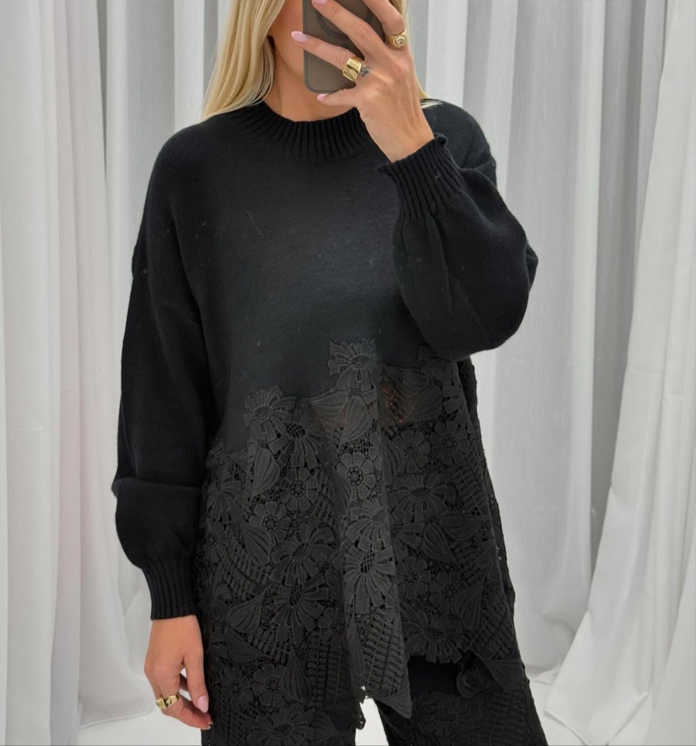 Elegant Lace Knitted Two-piece Suit
