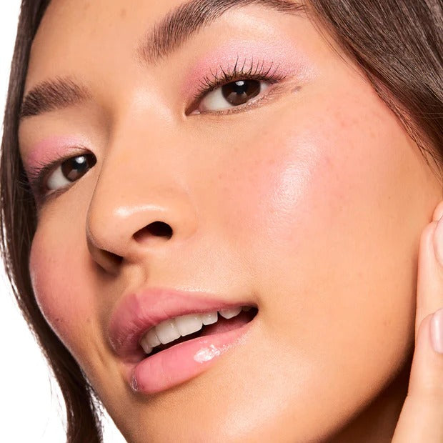 Dewy Liquid Highlighter