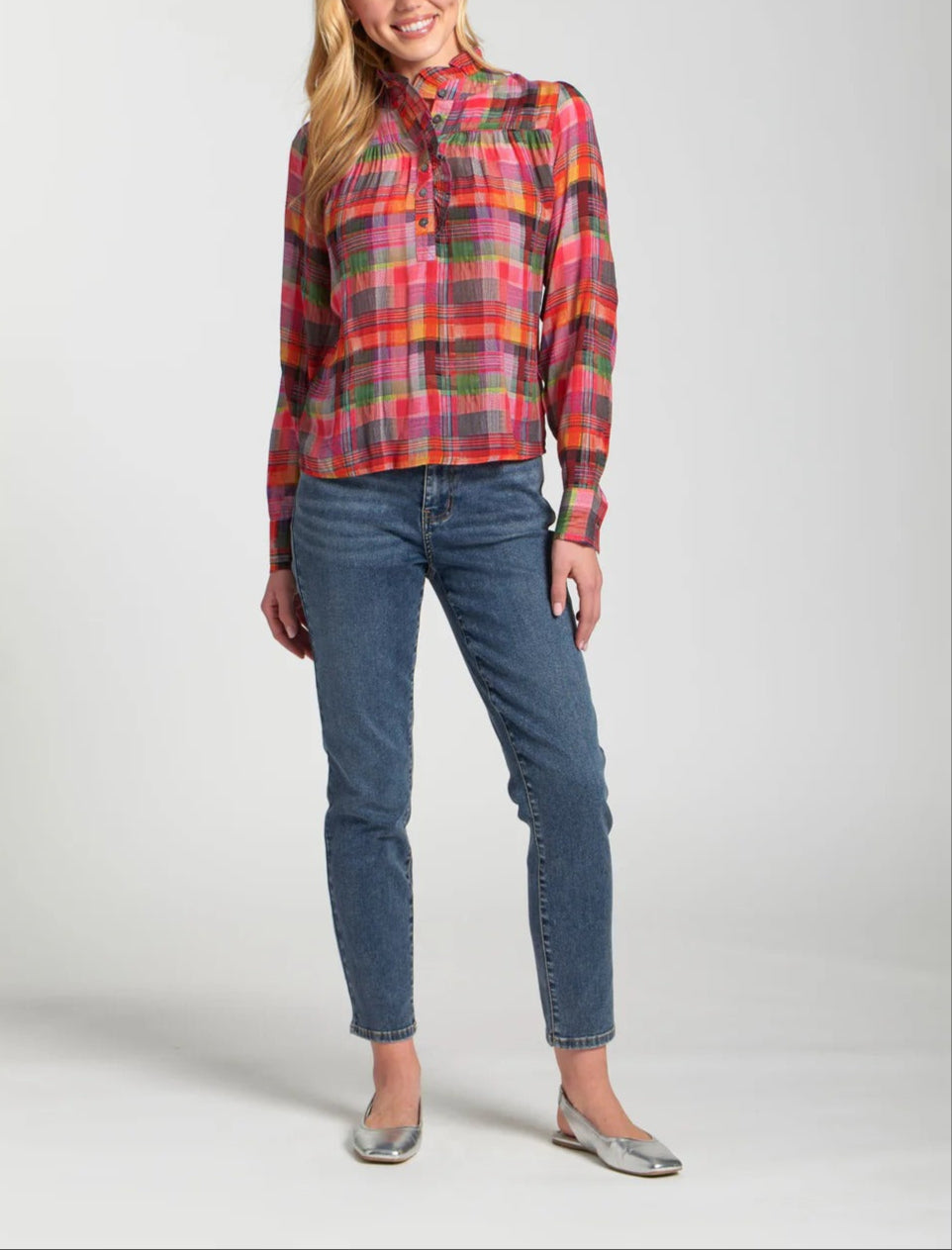 RUFFLE HALF PLACKET BLOUSE