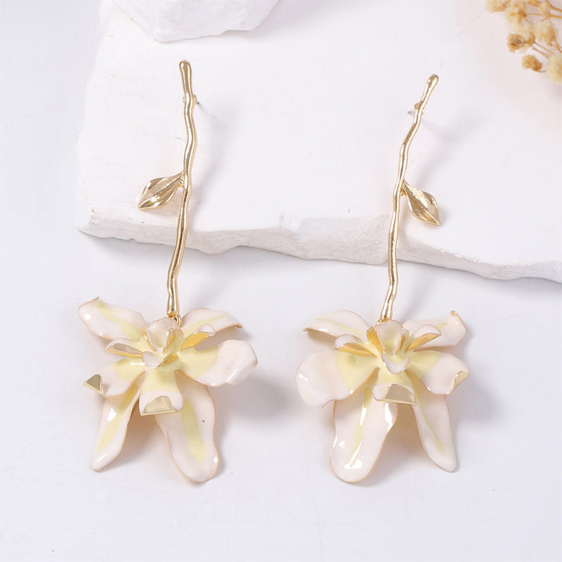 Fashion Metal Flower Earrings