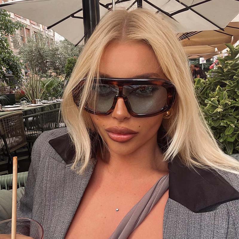 Large One-frame Sunglasses
