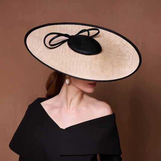 Bow straw hat
