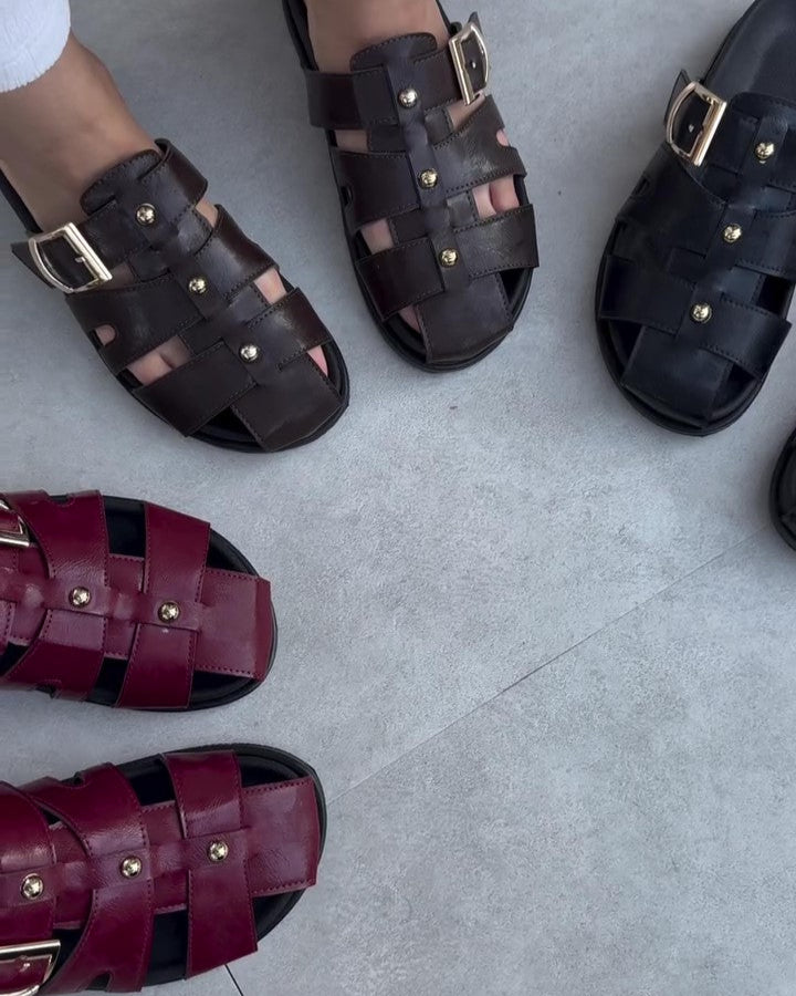 Closed-toe Square-buckle Leather Sandals